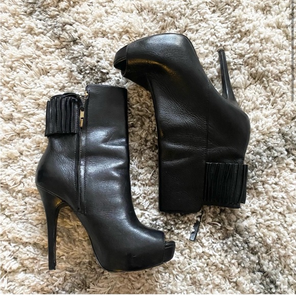 Report Signature Mott peep toe heeled booties, black, size 6 - Picture 2 of 16